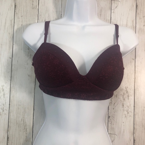 Victoria’s Secret Lift Padded Lace Bralette M - Picture 1 of 9